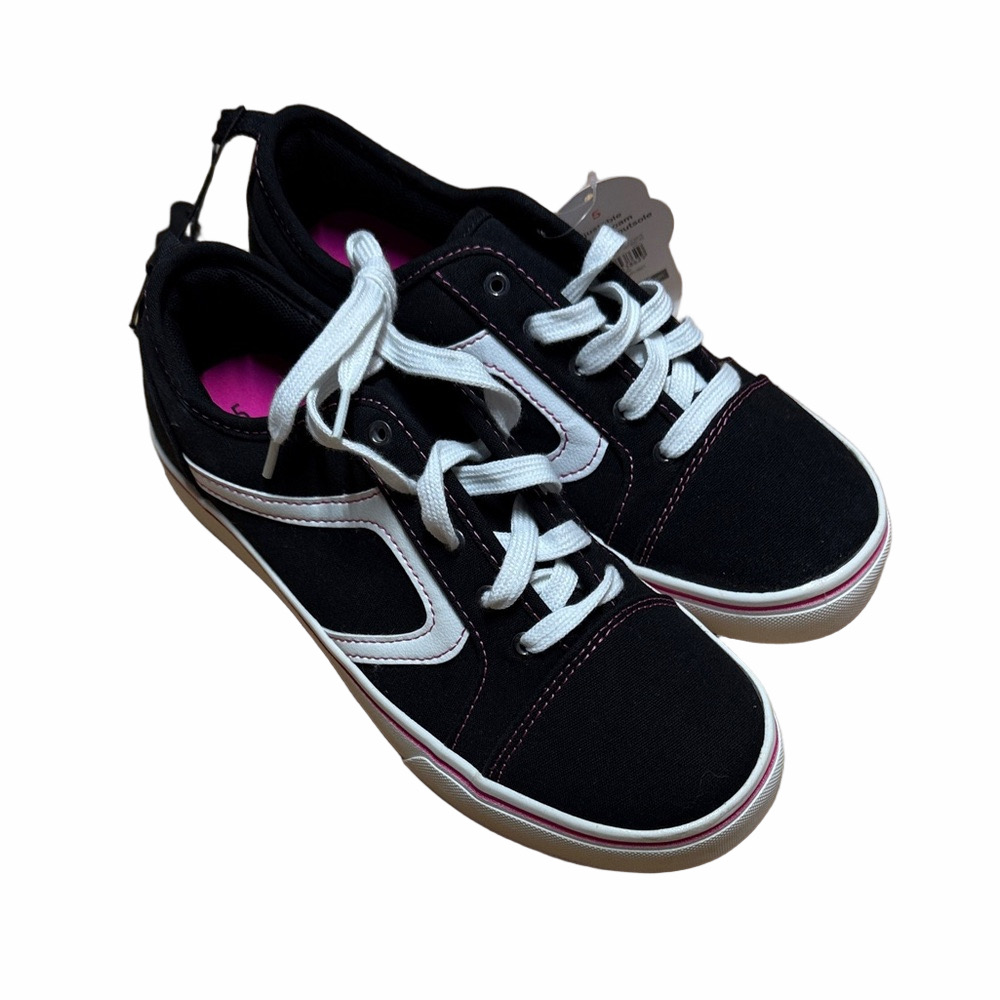 Wonder Nation Black and White Sneakers with Pink Accents NWT